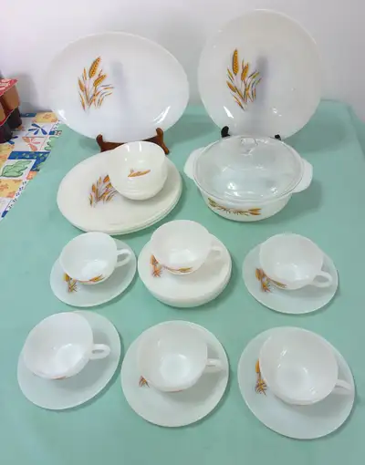 LOT de VAISSELLE VINTAGE FIRE-KING "WHEAT" LOT of DISHES, View more