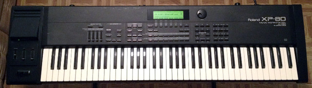 Roland XP-80 Synthesizer + expansion dans Pianos et claviers  à Ville de Montréal - Image 2