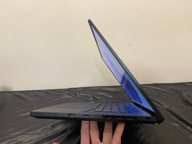 Super clean/perfect condition and like new. ROG Zephyrus M16 in Laptops in Ottawa - Image 3