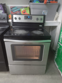 FREE DELIVERY!! Whirlpool Convection Electric Range / Oven $200