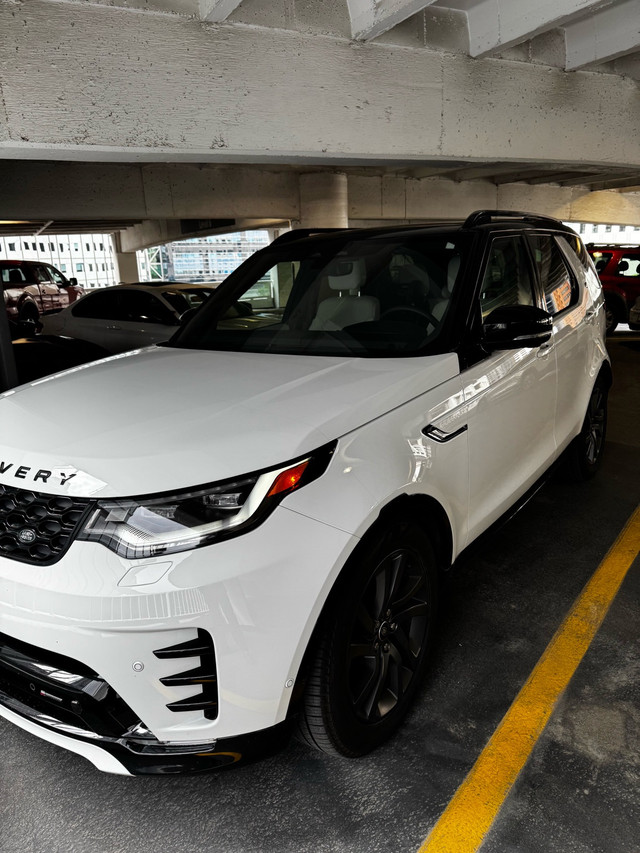 Lease Takeover – 2023 Land Rover Discovery R-Dynamic S P360 in Cars & Trucks in Calgary - Image 3