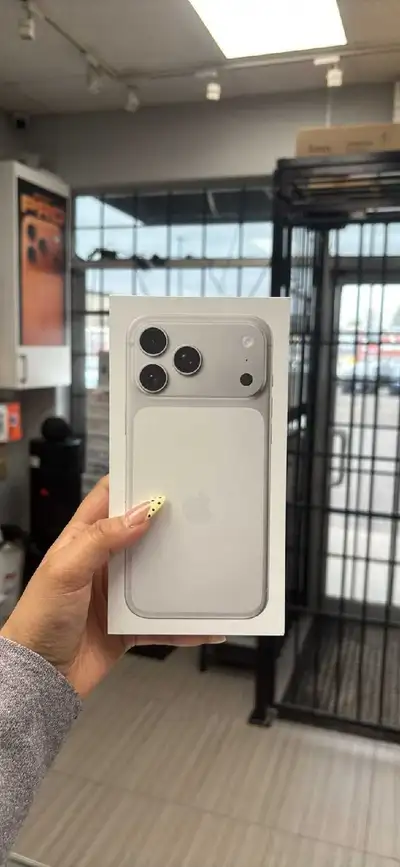 iPhone 17 Pro Max 256GB Silver, View more