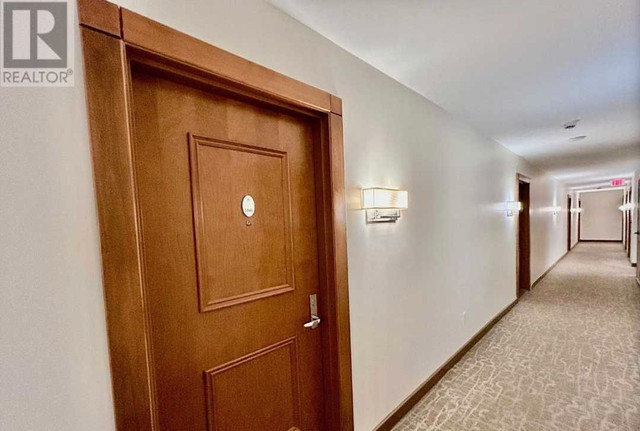 Gorgeous 1 bedroom condo for rent in the center town in Long Term Rentals in Ottawa - Image 3