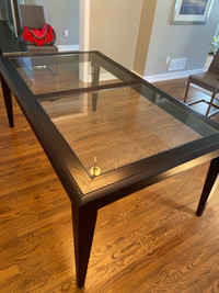 Dining room table