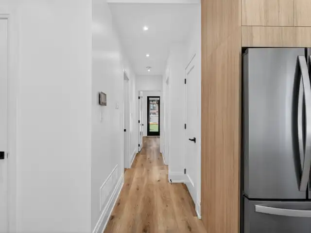 2 Bed, 2 Bath Apartment - 28 Norcross Road, Unit 3 in Long Term Rentals in City of Toronto - Image 23