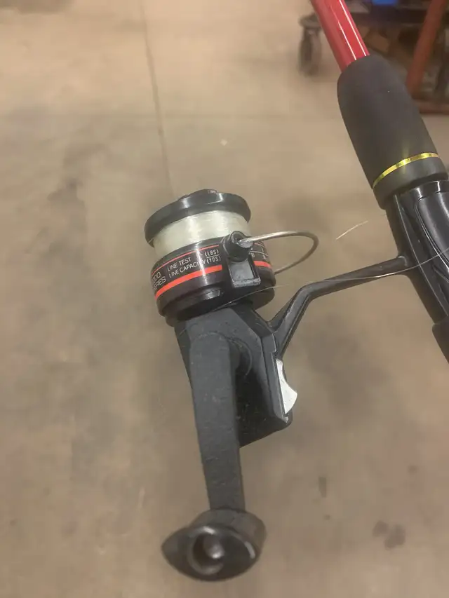 Shakespeare OM 020 spinning reel. Total tackle rod in Fishing, Camping & Outdoors in Norfolk County - Image 3