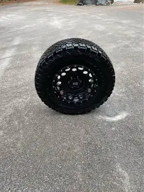 KMC HD Hole Shot rims with 35x12.5 R18 BF Goodrich KO2 all terrain tires Less than 5000kms on them T...