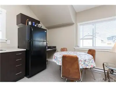 Nestled in the highly sought-after Westhills neighbourhood, this nice, bright, and very clean carria...