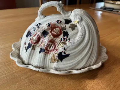 Large “Wave” Covered Cheese Keeper Dish, View more