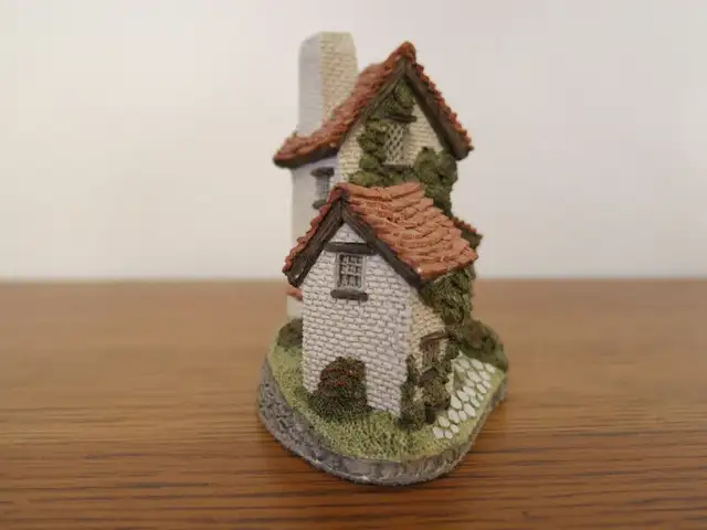 DAVID WINTER COTTAGES: IVY COTTAGE in Arts & Collectibles in Calgary - Image 6