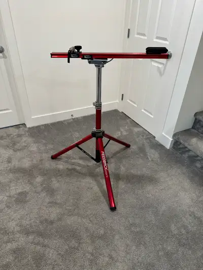 Feedback Sports Sprint Bike Repair Stand like new, View more