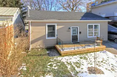 2 or 3 Bedroom house for rent.