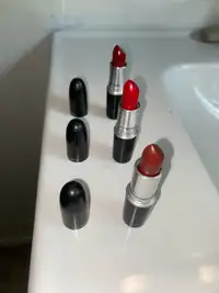 MAC Cosmetics Lipstick 