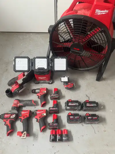 Selling a full set of various Milwaukee power tools as a lot only. Perfect for contractors, mechanic...