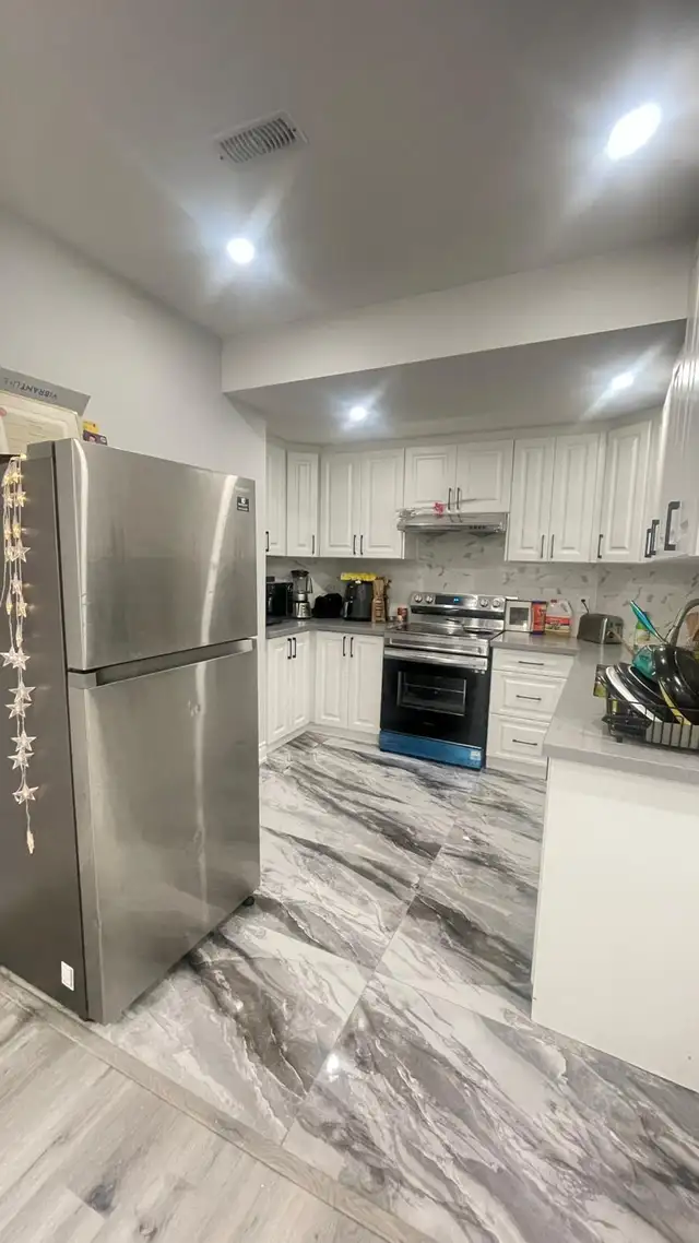 Basement room for rent in Room Rentals & Roommates in Mississauga / Peel Region - Image 4