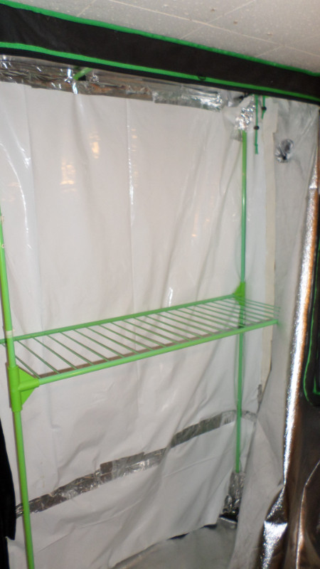 LARGE Grow Tent With Propagation Tent -READ DISCRIPTION- in Other in Kitchener / Waterloo - Image 4