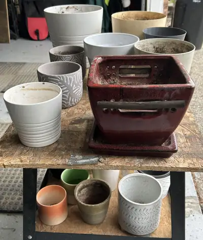 There are 25 pots in total all various sizes. $60 for all 25.
