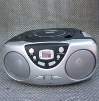 Sylvania FM/AM Radio CD Player Mini Boombox