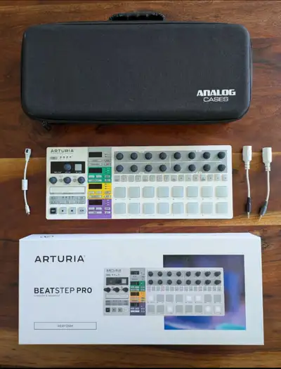 Arturia BeatStep Pro w Hardcase, View more