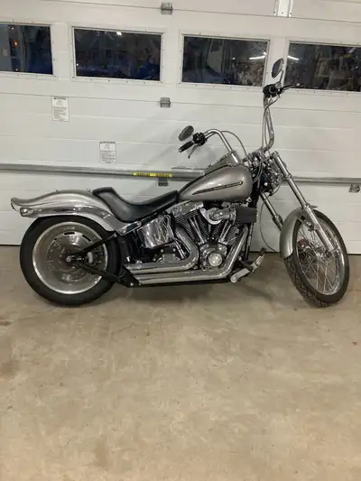 Bike is in amazing condition with very low mileage. I’ve owned this bike for many years and have don...