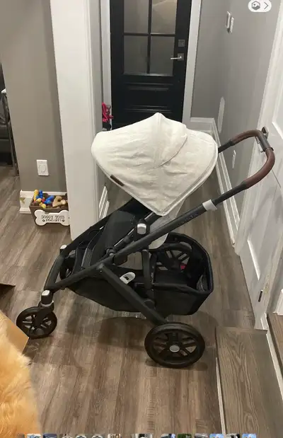 Uppababy Vista Stoller + MESA Car seat and base(s), View more