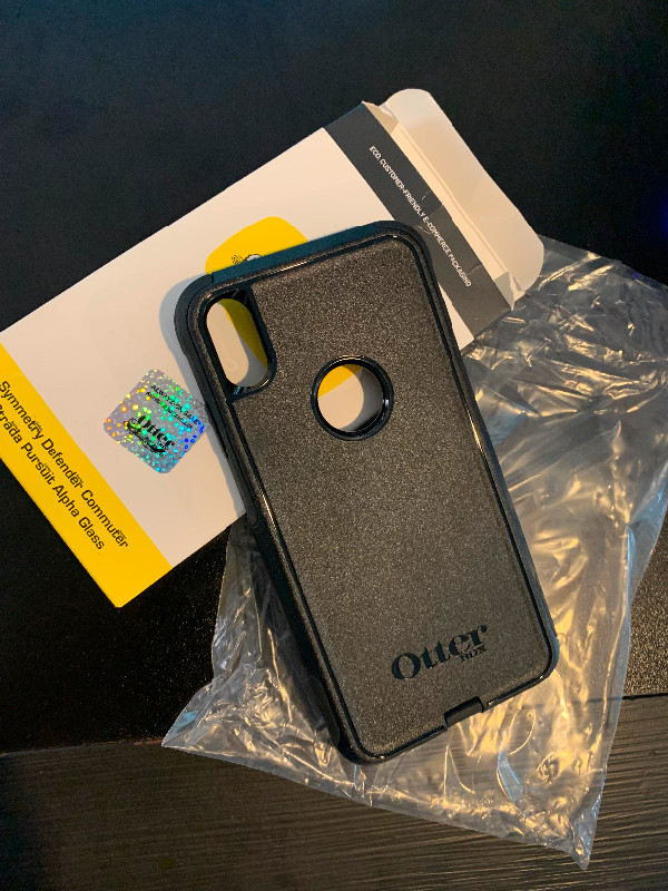 Otter box for iPhone 10 6.1 inch in Cell Phone Accessories in Mississauga / Peel Region