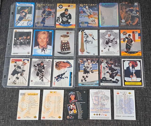 Wayne Gretzky hockey cards  in Arts & Collectibles in Oshawa / Durham Region