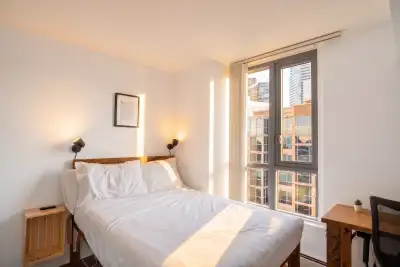 Location: 388 Drake Street, Vancouver (Yaletown) Availability: Move-In Ready / Immediate Occupancy:...