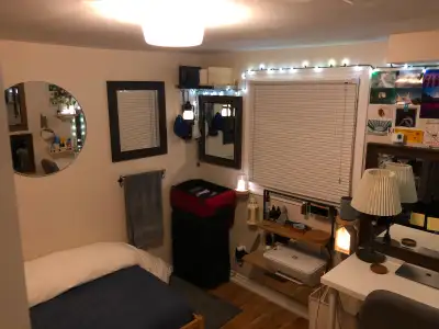 Located at College/Jarvis, walking distance to Ryerson/UT. The house is updated with 3 beds 2 baths...