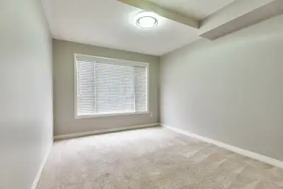 Room for rent in Bowmanville