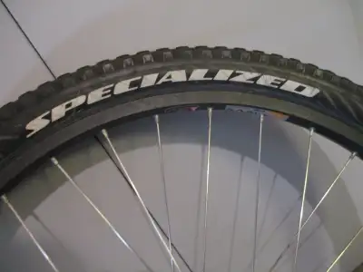 SPECIALIZED - ROUE AVANT - a disque - 26 pouces, View more