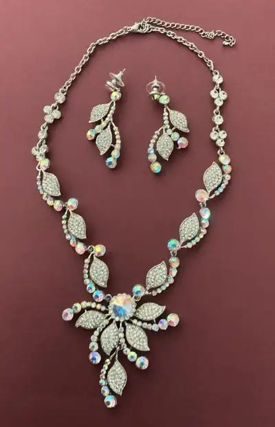 Vivah necklace & earrings