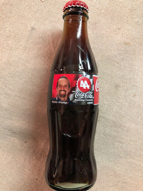 Bouteille de coca-cola de 1999 pour Nascar dans Art et objets de collection  à Ville de Montréal