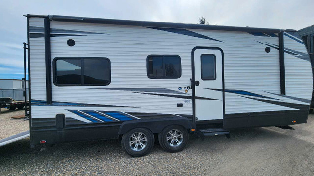 2019 Jayco octane sl 222 toy hauler  in Travel Trailers & Campers in Kamloops - Image 3