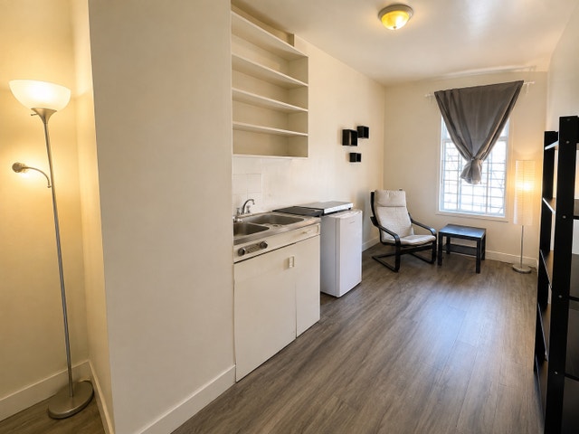Hochelaga, 2 et 1/2 Appartement tout compris — photo 1