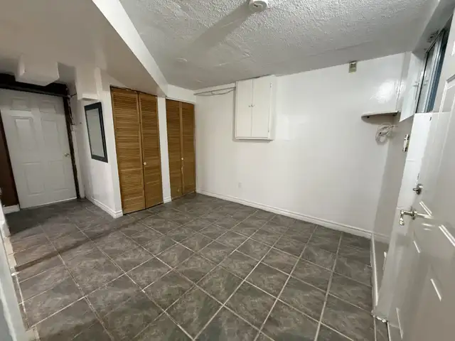 Malton Basement for rent - 2 bedroom + living room in Long Term Rentals in Mississauga / Peel Region - Image 6