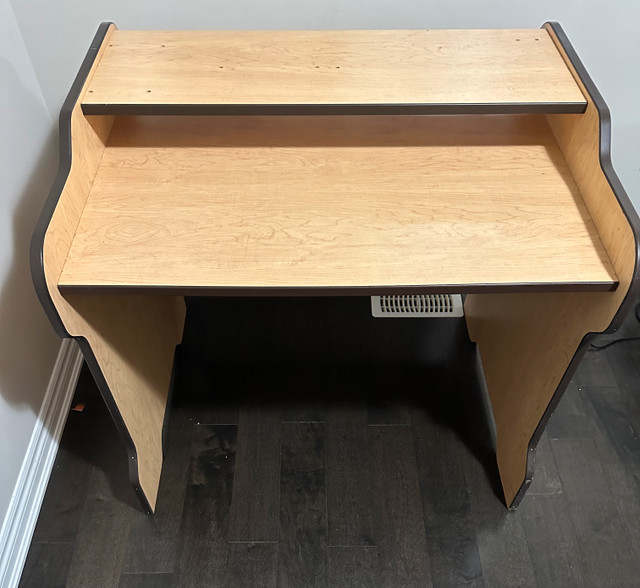 Office Table in Other Tables in Mississauga / Peel Region