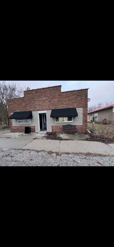 Unit in South woodsley for rent Available for February 1st Private laundry Private area 2557 County...