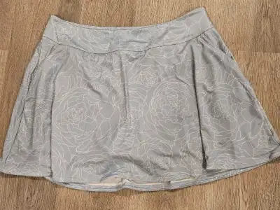 Golf Skorts Ladies Large - NEW, View more
