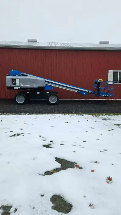 Have here a 2018 Genie S60X boom lift. Unit is in very good shape with 3870 hours. Deutz diesel engi...