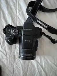  Nikon coolpix  B 700 camera