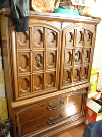 Full solid wood bedroom cabinet & lots more items on sale   b234