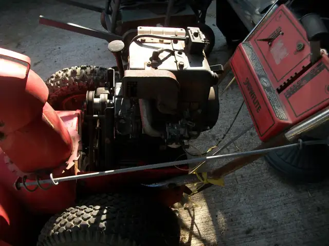 snow blower parts in Snowblowers in Mississauga / Peel Region - Image 4