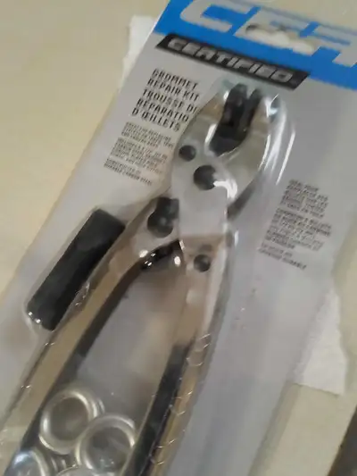 Trousse de réparation d'œillets, View more