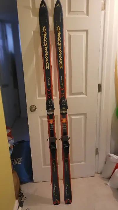 Vintage downhill skis Dynastar Mondial 3.1 T.185 Marker bindings Not used for years