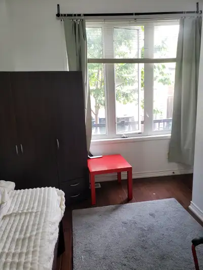Room for student near york university