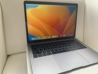 MacBook Air (Retina, 13-inch, 2019) space grey.