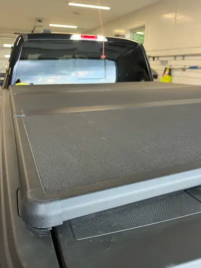 Ford folding Tonneau cover. Like new. Fits ford F150 with 6.5 box length. OBO.