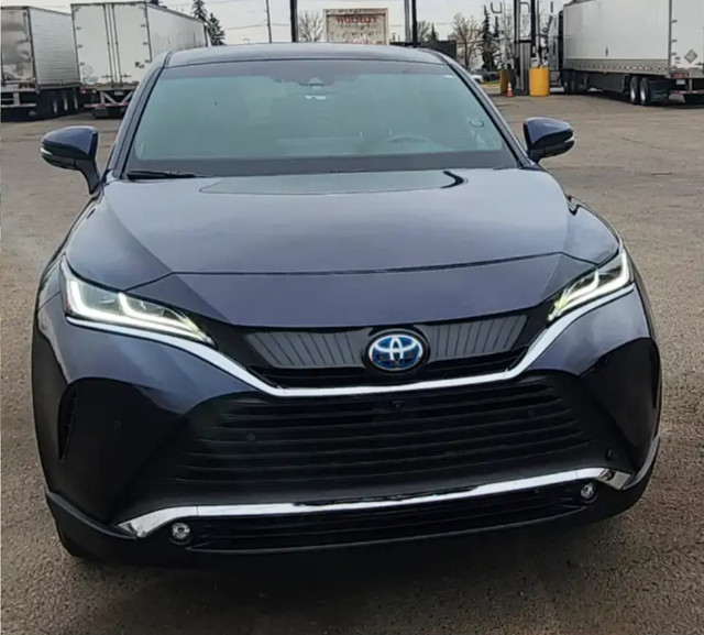Toyota venza limited hybrid 2025 in Cars & Trucks in Edmonton