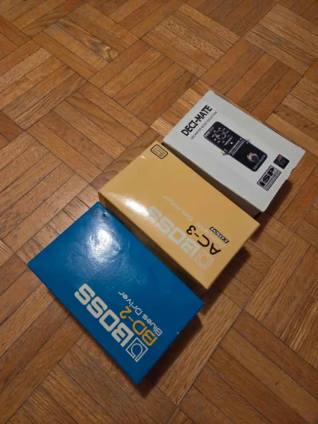 Pedals and pedalboard for sale. in Amps & Pedals in City of Toronto - Image 6